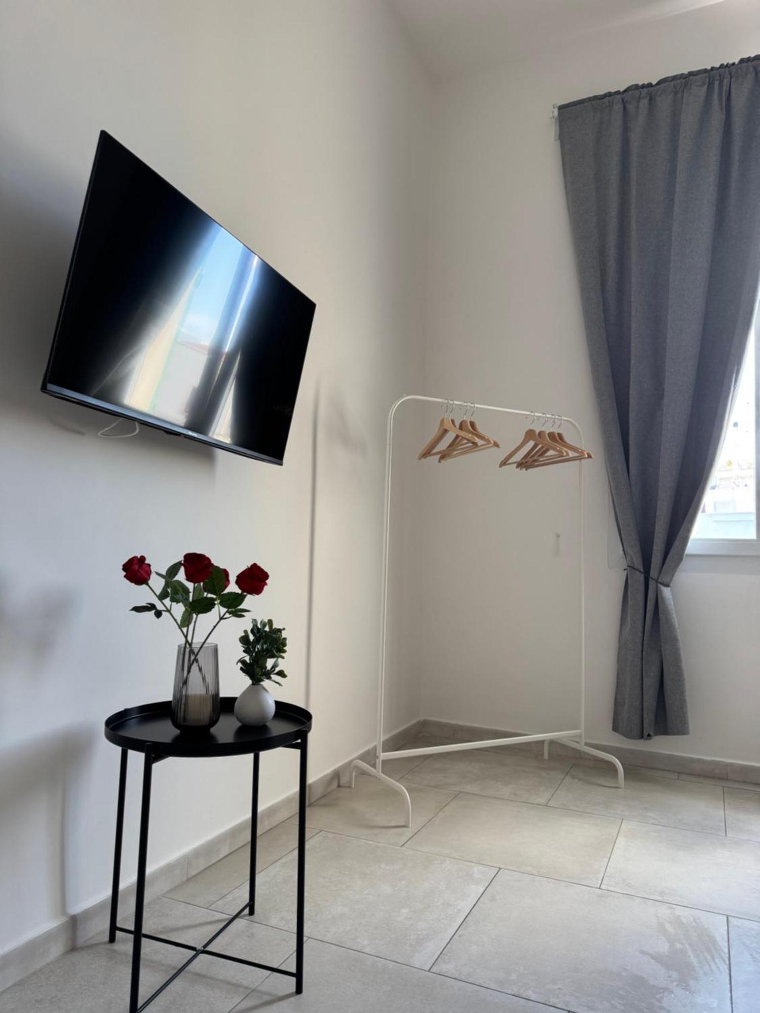 L&S Rooms Monopoli Luaran gambar