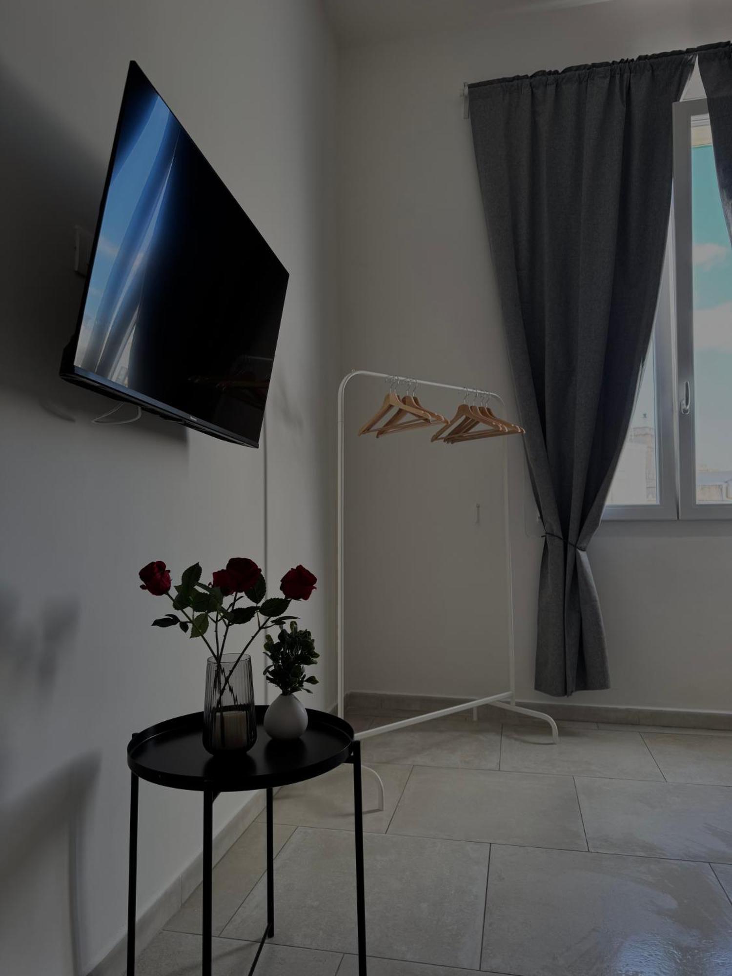 L&S Rooms Monopoli Luaran gambar