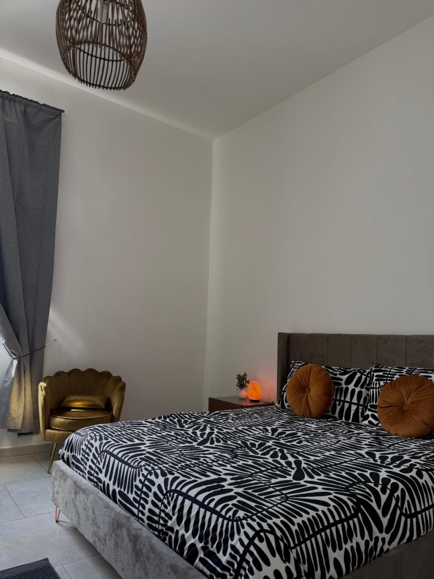 L&S Rooms Monopoli Luaran gambar
