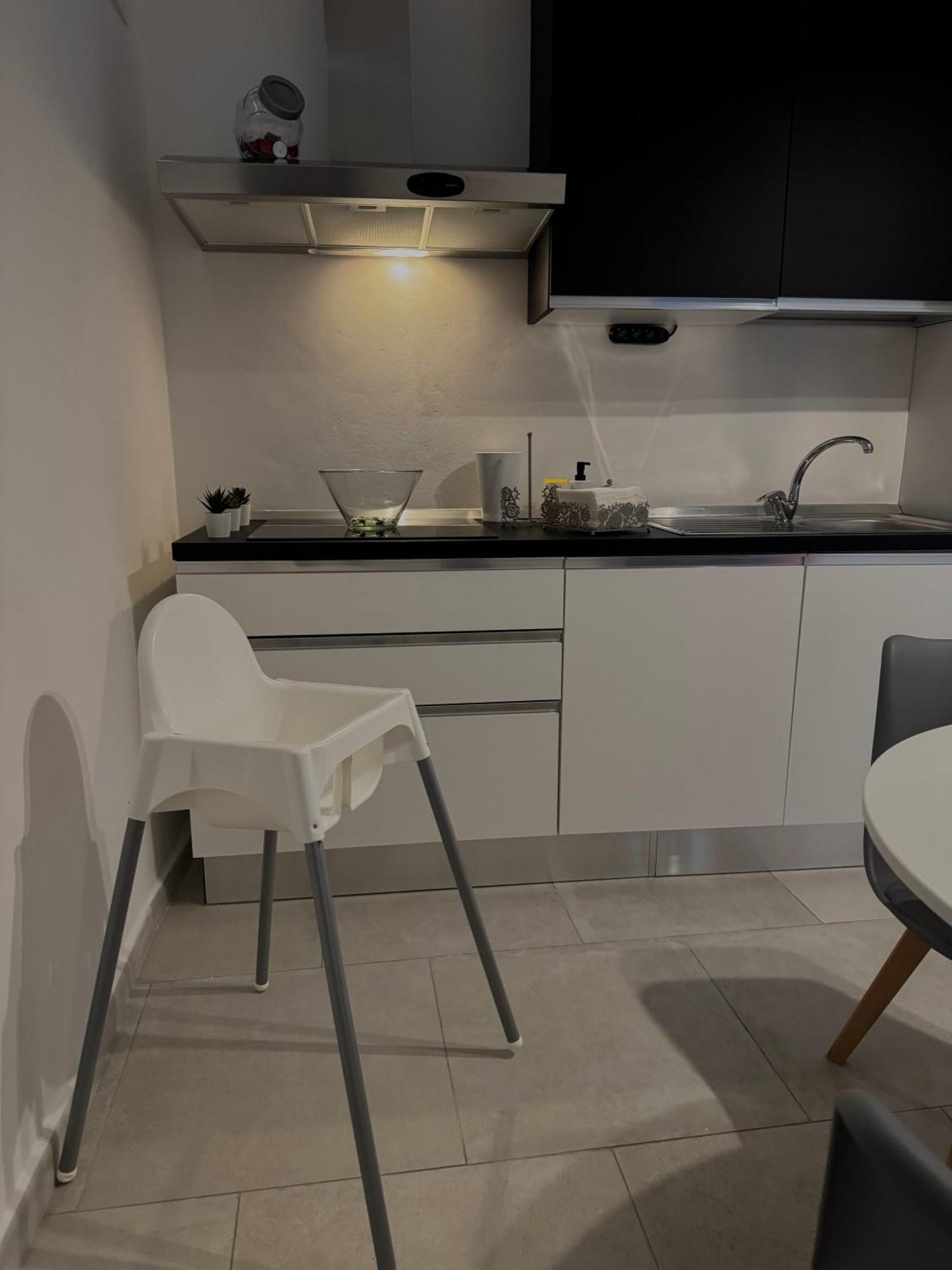 L&S Rooms Monopoli Luaran gambar